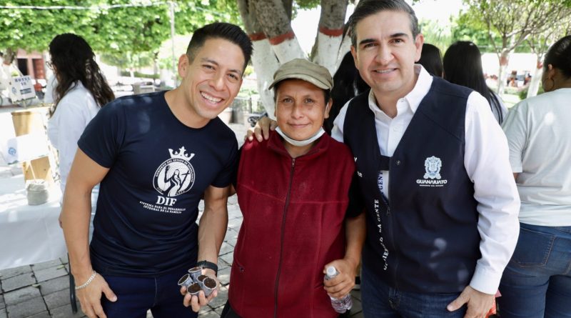 Recorre DIF Estatal 23 municipios acercando servicios a las familias; llegará a los otros 23 / @difgto >>>